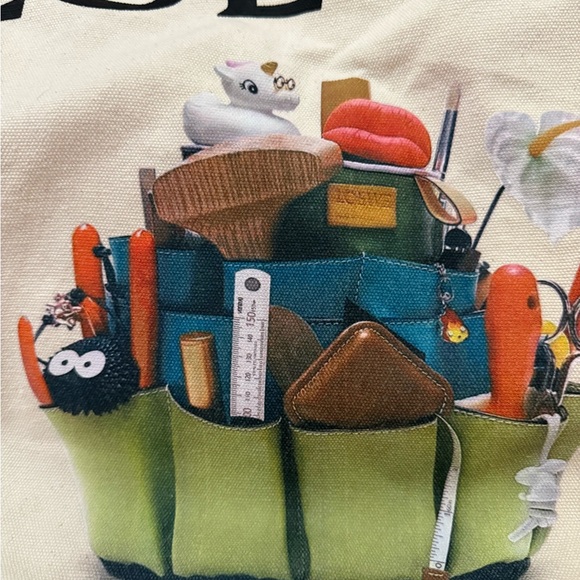 Athentic Loewe Canvas Jumbo Tote Bag with Colorful Design. Crafted World NWT - Picture 2 of 7